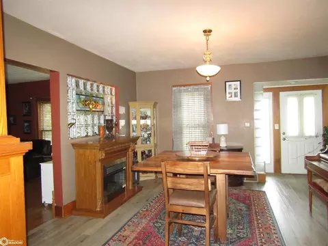 Dining - 205 Road M47, Walnut, IA 51577 photo 1 of 3
