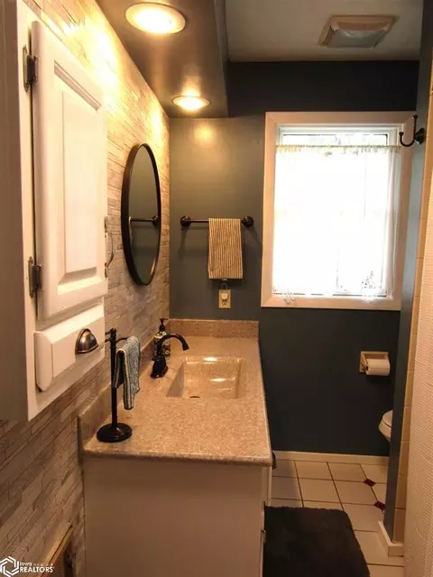 Bath - 205 Road M47, Walnut, IA 51577 photo 2 of 6