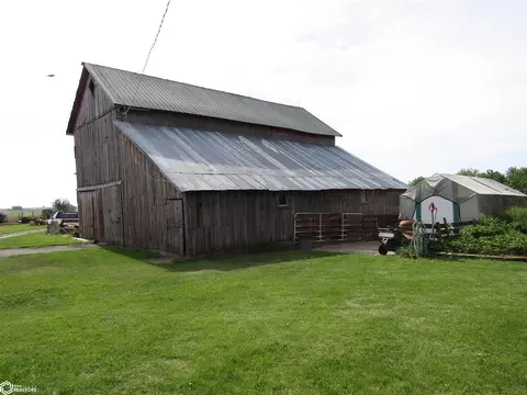 Exterior - 205 Road M47, Walnut, IA 51577 photo 21 of 26