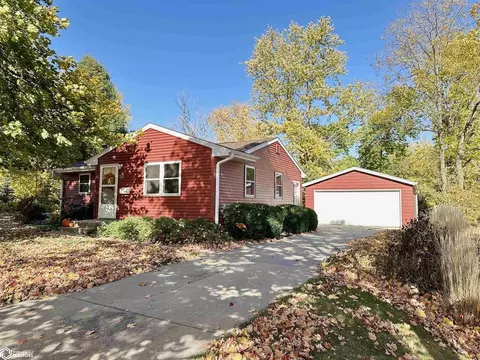201 2nd Ave, Grinnell, IA 50112