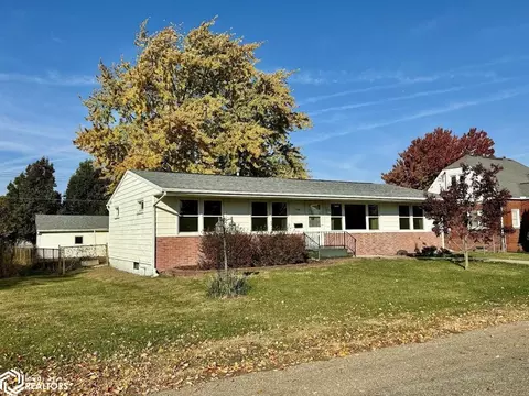 1705 Whittier St, Burlington, IA 52601