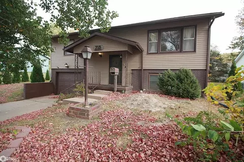 715 N 18th St, Clarinda, IA 51632