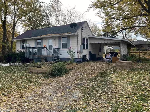 401 E Kansas St, Afton, IA 50830