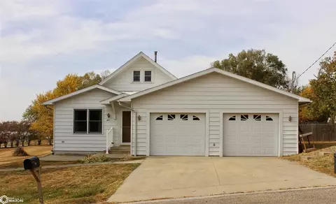 409 Washington St, Cumberland, IA 50843