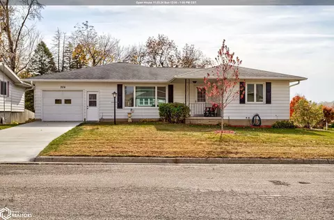 304 3rd St SE, State Center, IA 50247