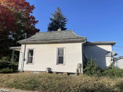 514 S C St, Oskaloosa, IA 52577