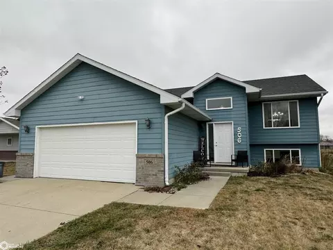 506 Pine Brooke Dr, Clear Lake, IA 50428