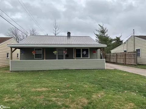 614 Brentwood Dr, West Burlington, IA 52655