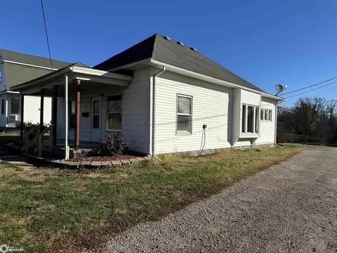 700 S Main St, Albia, IA 52531
