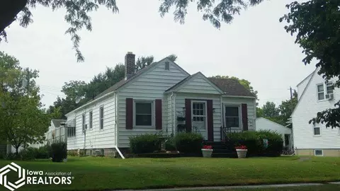 1025 S Plane St, Burlington, IA 52601