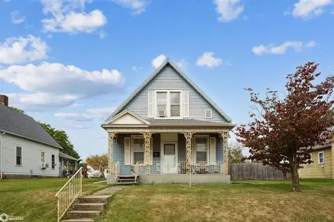 1818 Mount Pleasant St, Burlington, IA 52601