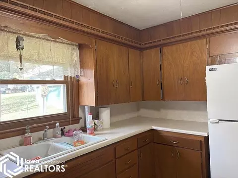 809 Eastern Ave, Red Oak, IA 51566 photo 10