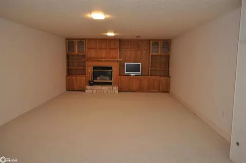 Living - 110 Artz St, Breda, IA 51436 photo 6 of 8