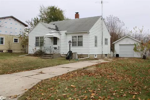 109 N 20th St, Marshalltown, IA 50158