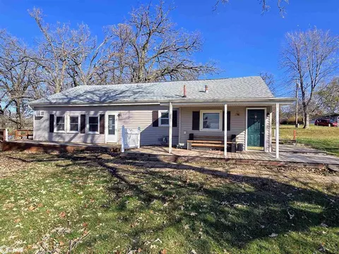 1395 165th St, Creston, IA 50801