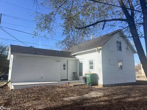 710 W Depot Ave, Fairfield, IA 52556