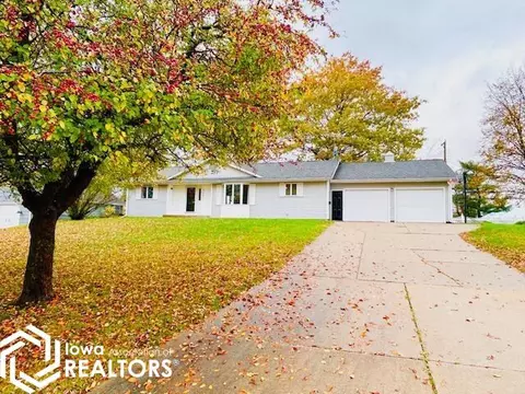 305 N Park Ave, New Sharon, IA 50207