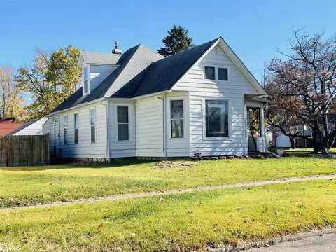 122 Ballard St, West Burlington, IA 52655