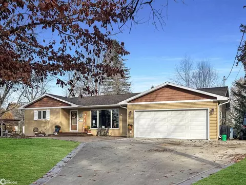 204 Vista St, Traer, IA 50675