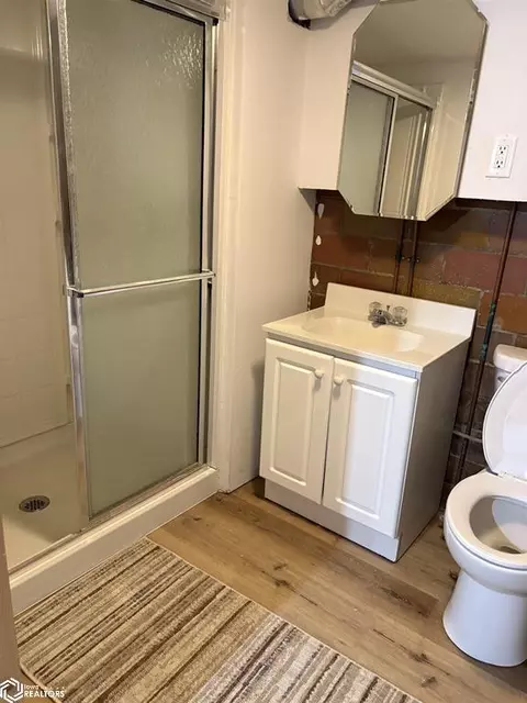 Bath - 1112 Val Kay Ct, Hampton, IA 50441 photo 3 of 3
