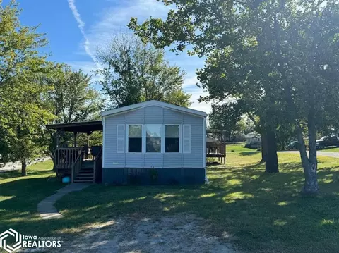 5362 Apache Trl, Melrose, IA 52569