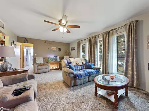 29 Windsor Blvd, Hampton, IA 50441 photo 8