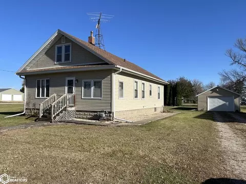 514 N 3rd St, Klemme, IA 50449