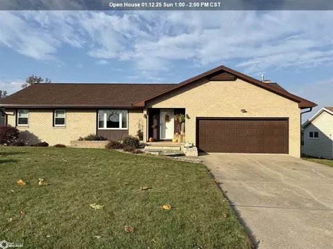 9 Edgeland Dr, Marshalltown, IA 50158