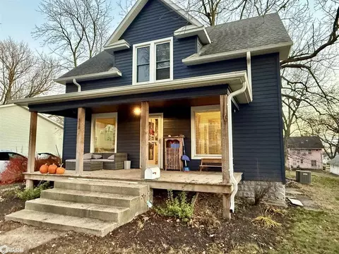 310 2nd St, Manning, IA 51455