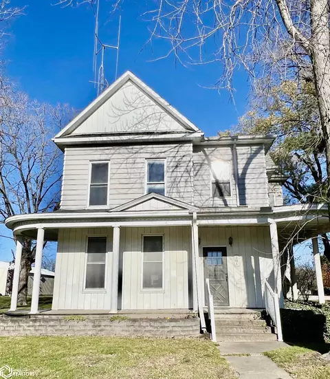 301 W Elm St, Eldon, IA 52554