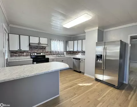 606 S Pine St, Creston, IA 50801 photo 8