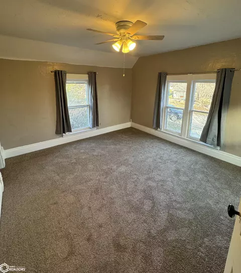 606 S Pine St, Creston, IA 50801 photo 14