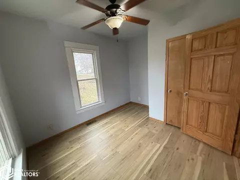 517 N 6th St, Centerville, IA 52544 photo 20