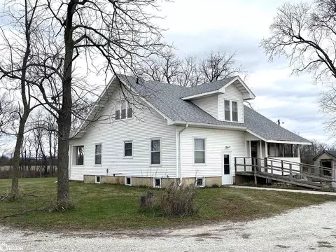 11396 450th St, Derby, IA 50068 photo 2