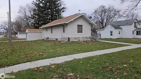 820 S Main St, Clarion, IA 50525