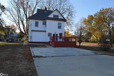 Exterior - 302 2nd St SE, Hampton, IA 50441 photo 7 of 7