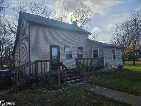 214 Elm St, Webster City, IA 50595