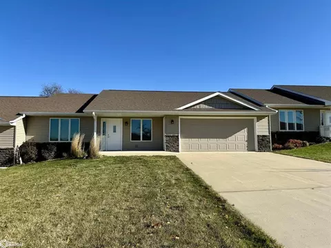 204 Tracy St, Audubon, IA 50025