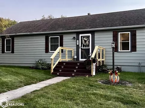 307 E Garfield St, Jefferson, IA 50129