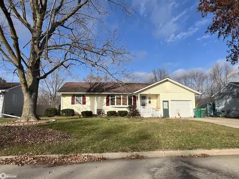 605 E Pierce Ave, Fairfield, IA 52556