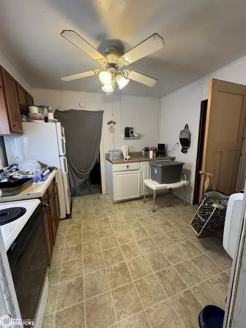 Kitchen - 1113 W State St, Centerville, IA 52544 photo 1 of 1