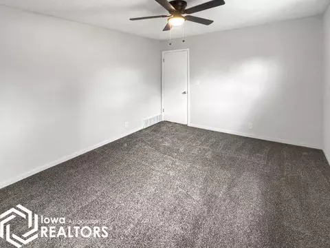 821 4th St NW, Hampton, IA 50441 photo 7