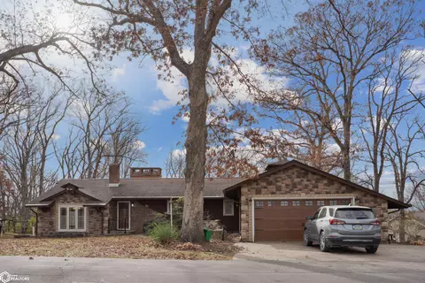 1012 Westwood Dr, Mount Pleasant, IA 52641