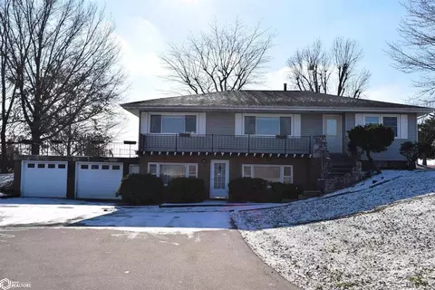 3122 180th St, Fort Madison, IA 52627