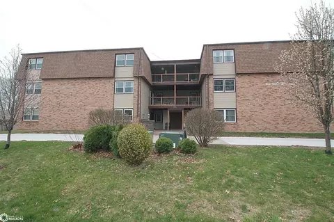 205 E Garfield St #1, Clarinda, IA 51632