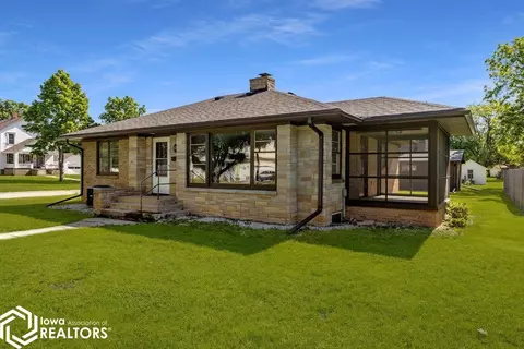 601 S Maple St, Jefferson, IA 50129