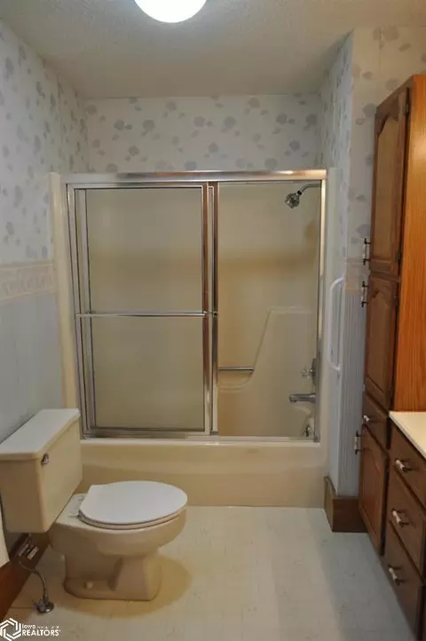 320 Main St, Dedham, IA 51440 photo 37