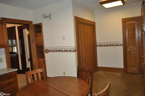 320 Main St, Dedham, IA 51440 photo 30