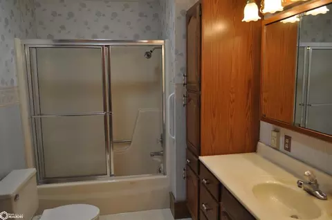 320 Main St, Dedham, IA 51440 photo 36