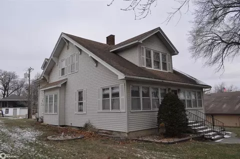 320 Main St, Dedham, IA 51440 photo 4